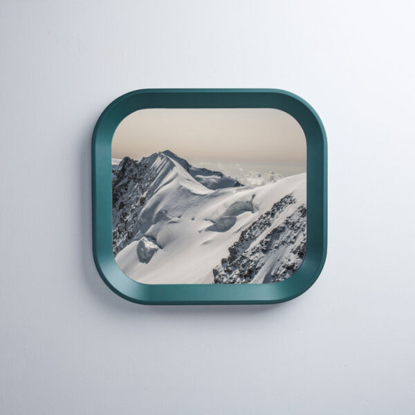 Traveller's Mirror - Train - Image 3