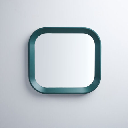 Traveller's Mirror - Train - Image 1